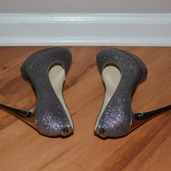 Michael Kors NEW Gideon Pump Gunmetal Gray Glitter Sparkle Leather Heels sz 6 - Picture 8 of 9
